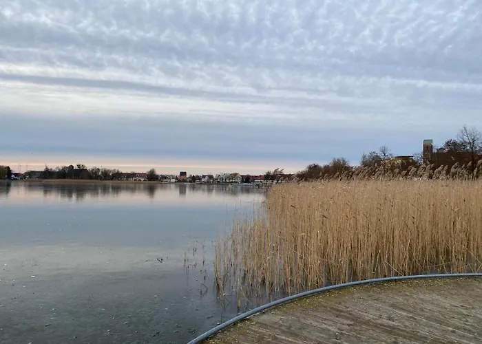 Komplette Nahe Am See *